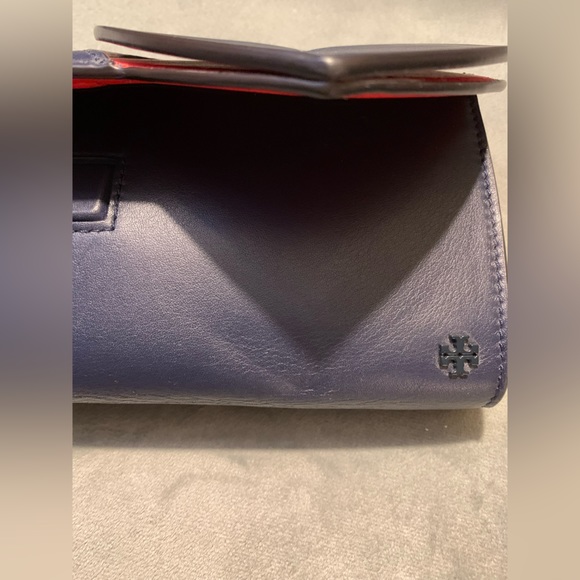 TORY BURCH navy red HEART ❤️CLUTCH NWT✨ - Picture 13 of 15